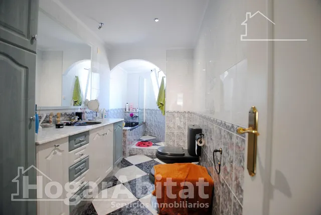 ADOSADO SEMINUEVO CON TERRAZA Y GARAJE — 36