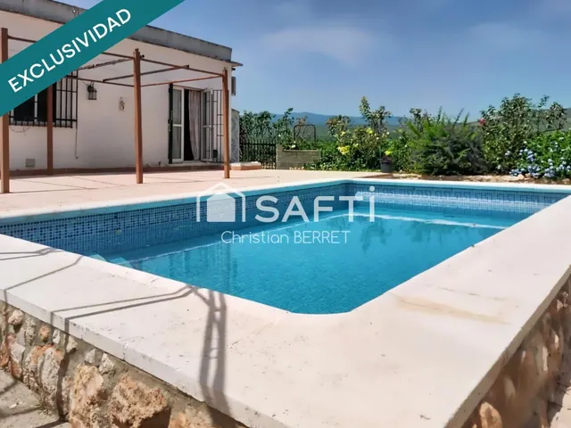 Chalet independiente con piscina y gran parcela. — 7