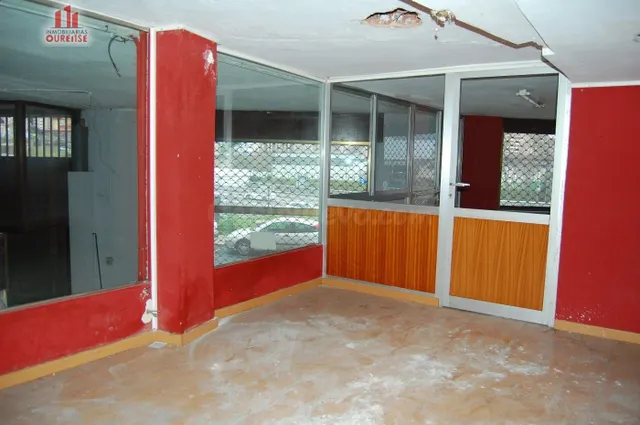 LOCAL COMERCIAL CON GARAJES EN LA ZONA DEL COUTO — 2