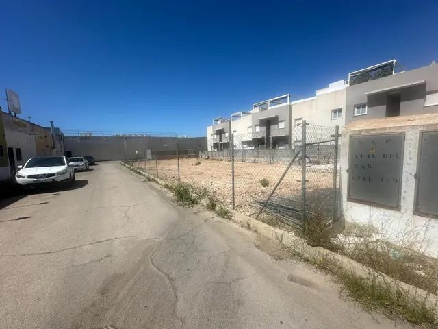 SE ALQUILA PARCELA COMERCIAL DE 1200 M2 IDEAL PARA UN GARDEN - foto 5