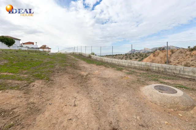 Terreno en Peligros: 2,773 m2 de Oportunidad y Potencial — 17