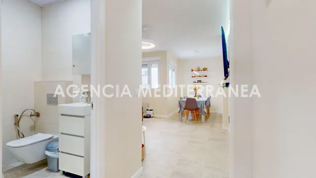 ¡Espectacular ático totalmente reformado y amueblado con terraza en Extramurs! — 19