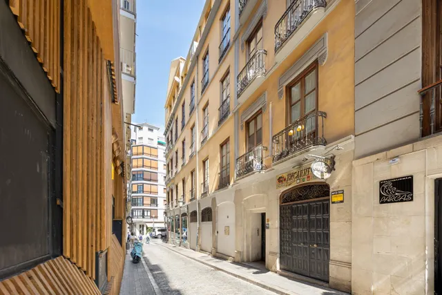 EXCLUSIVO DUPLEX JUNTO A PLAZA NUEVA — 2