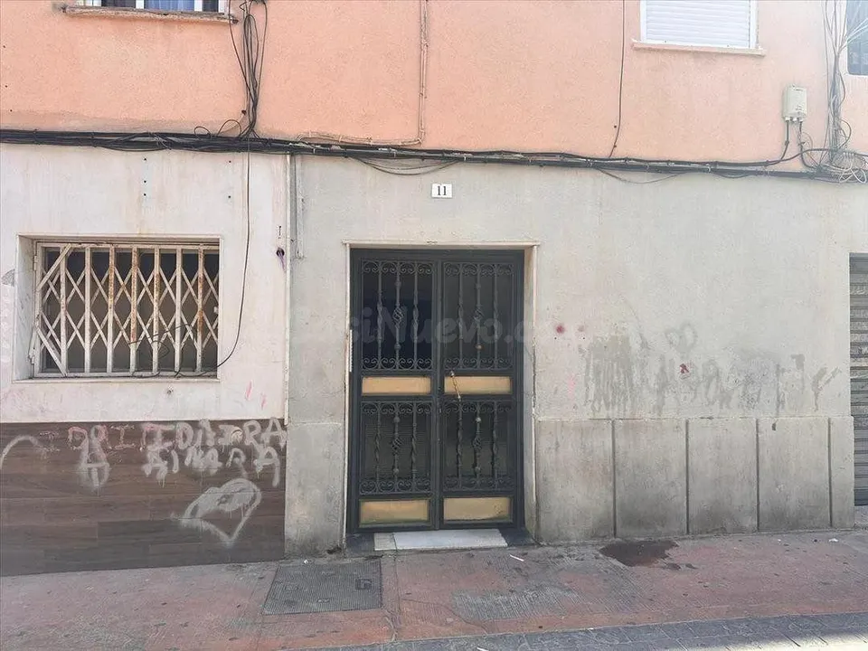SE VENDE piso OKUPA en C Nicaragua  de Almería