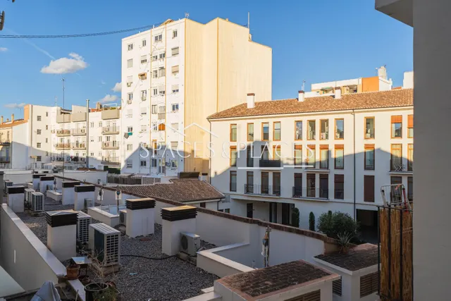 Piso de 2 dormitorios con piscina y garaje junto — 29