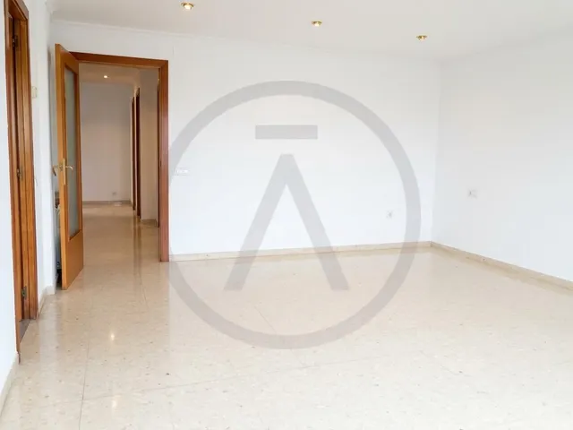 PISO ALQUILADO EN SEGLE XX - foto 5