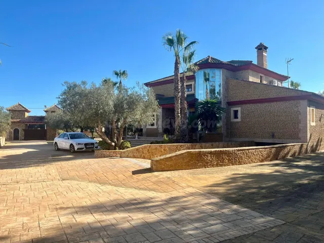 Descubre el Lujo y la Tranquilidad: Casa de Campo en Rojales - foto 3
