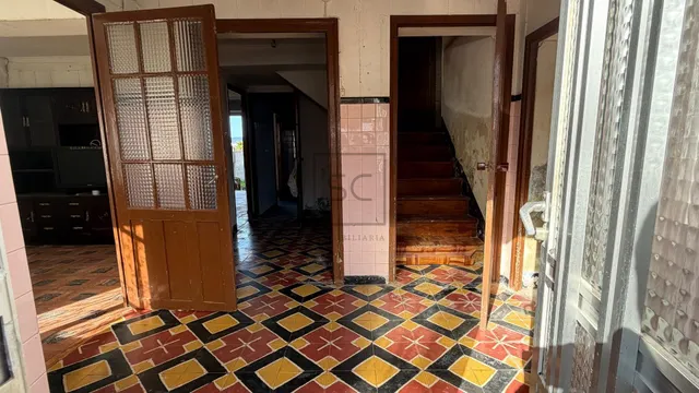 Casa adosada, para reformar en Neda. — 9