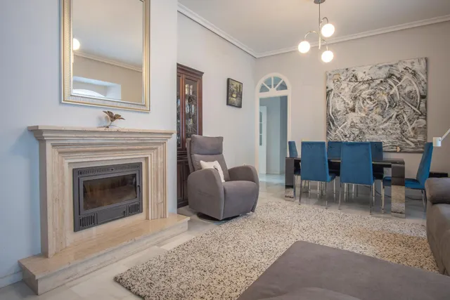 Espaciosa casa con encanto en el centro: elegancia, azotea y sótano en calle Murillo ✨ — 32