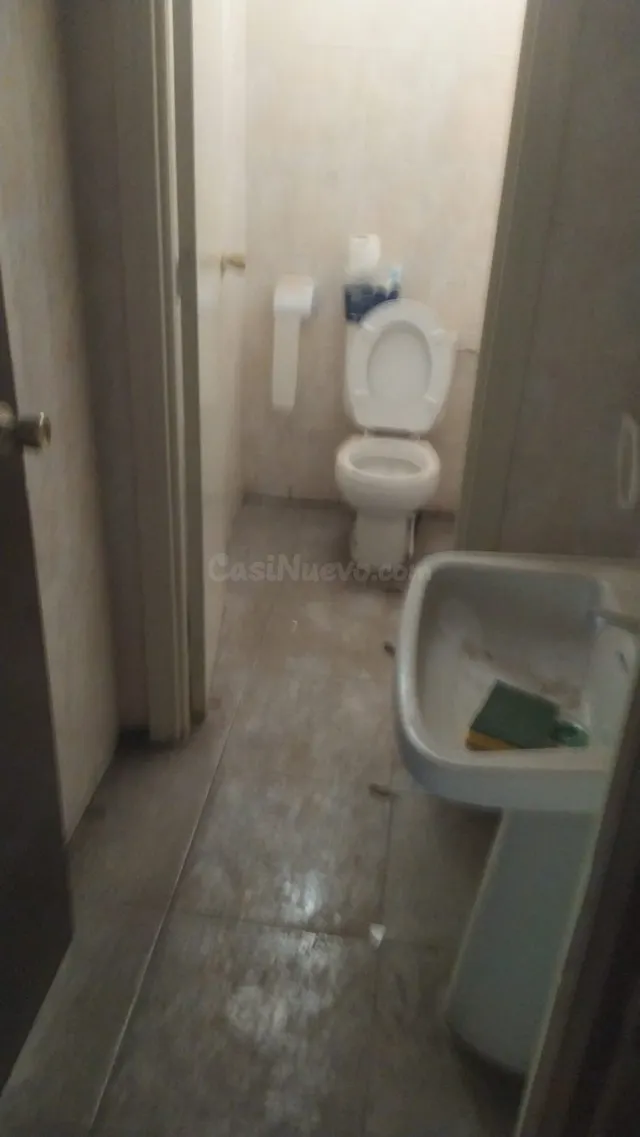 Se alquila gran local céntrico habilitado para cafetería - foto 5