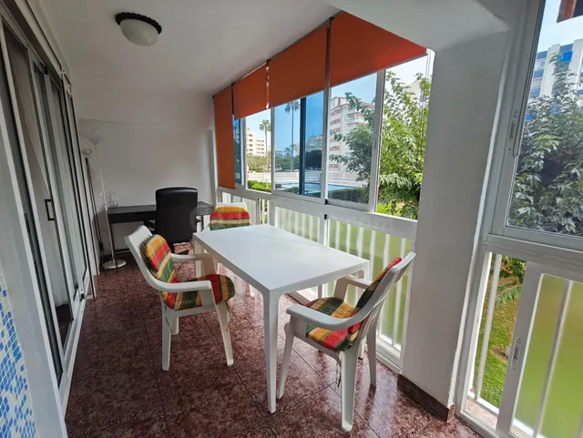 Amplio apartamento de 3 dormitorios con piscina y garaje en  - foto 4