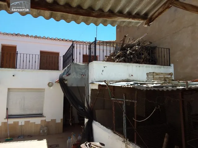 Grupo la Noria Vende Casa de 4 Dormitorios, 2 baños y Amplio - foto 4