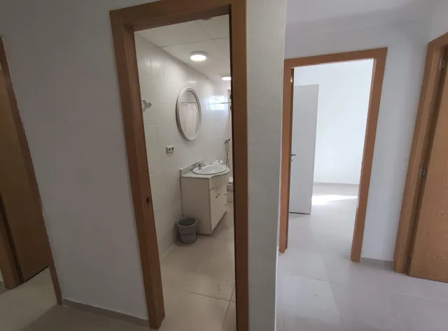 Piso de 6 dormitorios y 2 baños compartidos para estudiantes en zona CEU Cardenal Herrera de San Jos — 7