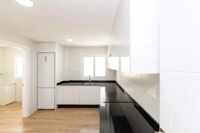 Gran ático reformado de cuatro dormitorios con magnífica terraza — 5