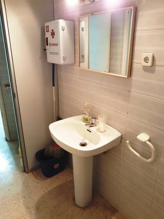 Local comercial - Esplugues de Llobregat (Can Clota) — 15