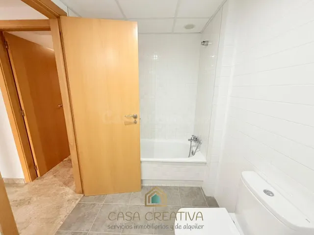 Se vende Piso de 3 dormitorios con garaje y trastero en Náqu - foto 3