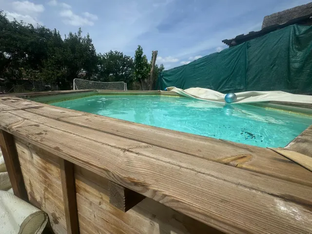 Casa en planta baja y con piscina en parcela de 1250m2 — 8