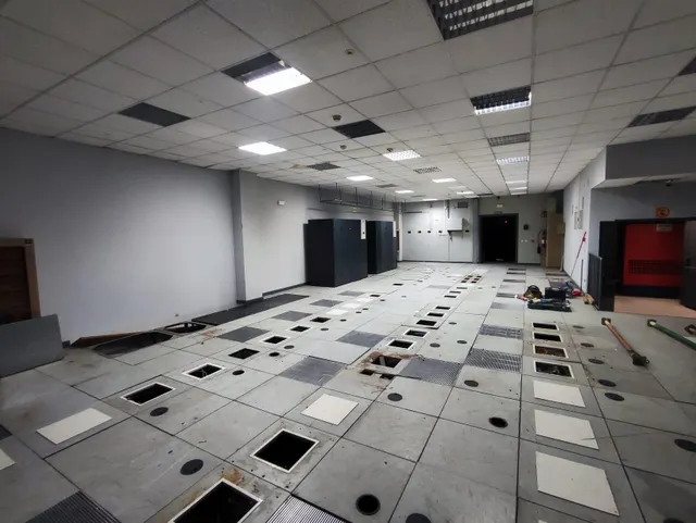 Local / oficina venta o alquiler — 14