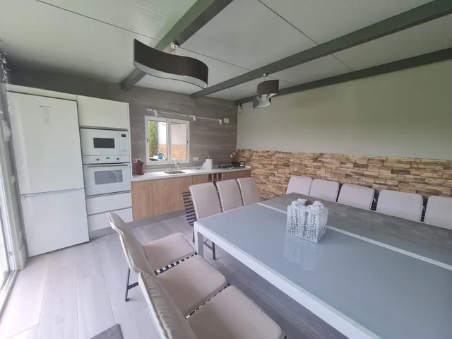 CHALET INDEPENDIENDIENTE EN PARCELA DE 1.450 M2, PISCINA Y AMPLIAS ZONAS EXTERIORES — 29