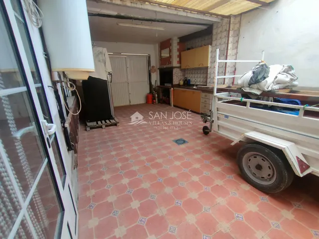 SE VENDE ESPLENDIDA CASA PARA ENTRAR A VIVIR  EN LA ROMANA — 17