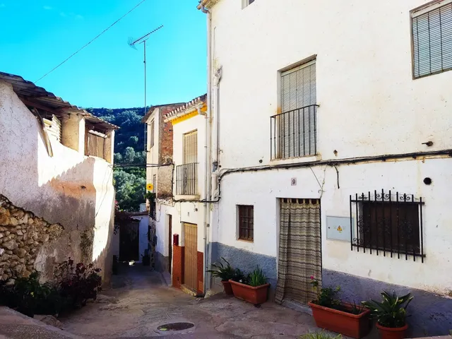 VIVIENDA EN SALERES  ( EL VALLE). — 3