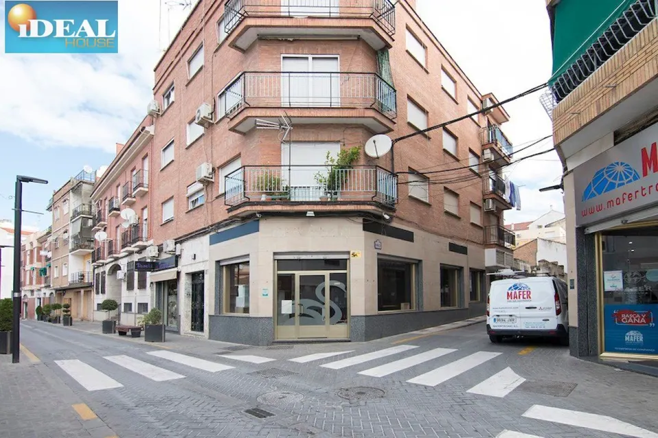 A5895V5. Puede ser el mejor LOCAL de MARACENA. www.idealhouse.es
