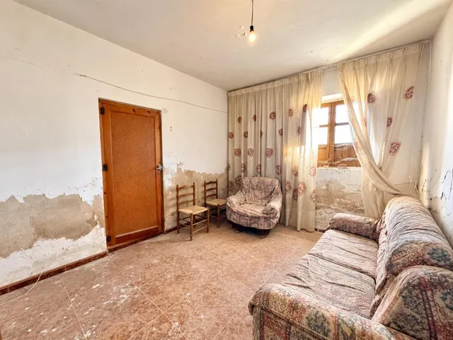 Venta de conjunto de viviendas y terrenos en Cúllar (Granada) — 17