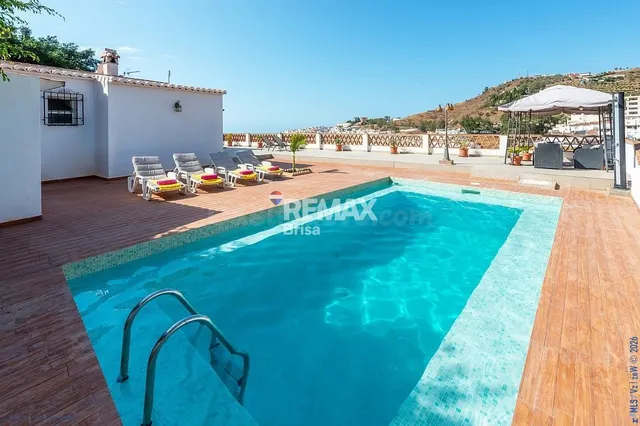 Adosado 5 habitaciones 210m² en venta - Torrox Pueblo - foto 2