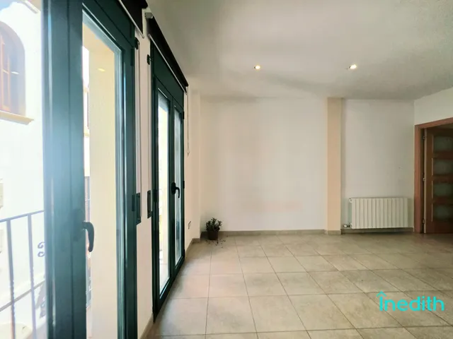 Bonito piso con patio en bonita calle centro Sitges — 18