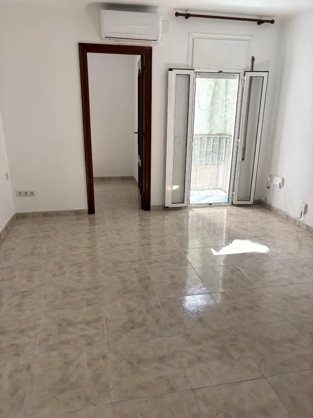 Piso en venta en el centro de l’hospitalet de llobregat – carrer bellavista — 12