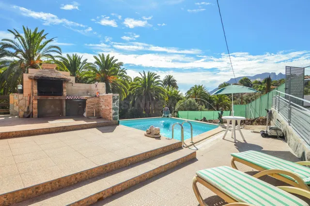 ¡Finca rústica con chalet y piscina privada en Santa Lucia! — 2