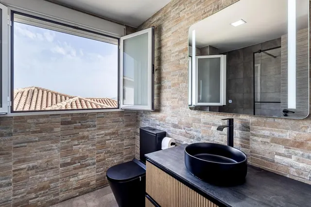 Casa en venta en Monachil (Granada) – Amplia, luminosa y con gran potencial — 19