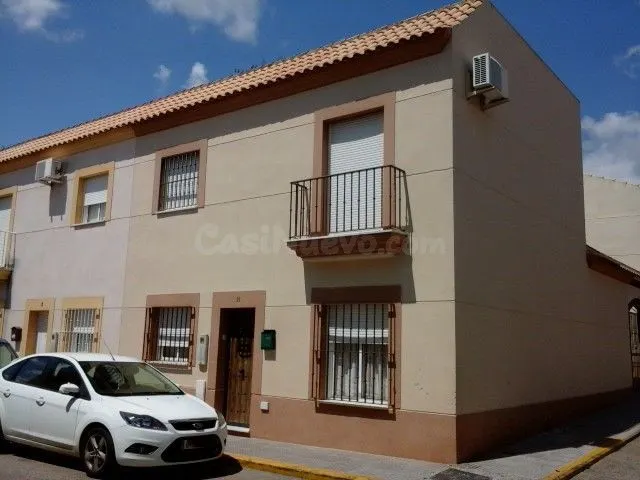 Venta casa en Burguillos (Sevilla)