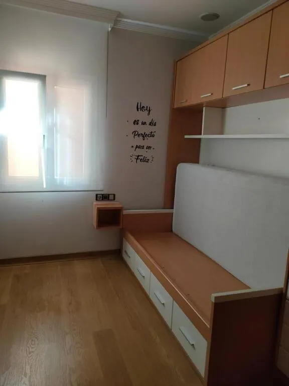DOS CHALETS  A 100 METROS DE LA PLAYA, RINCON DE LA VICTORIA — 81