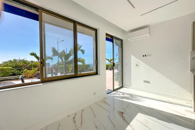Estudio recién reformado con vistas al mar en puerto rico/amadores — 11