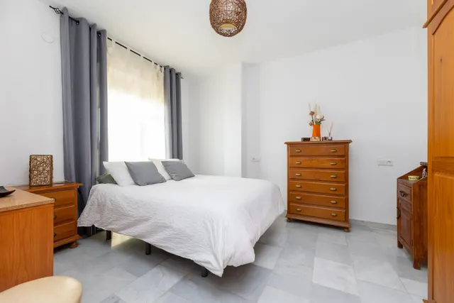 Ático Soleado con Gran Terraza en Esquina — 14