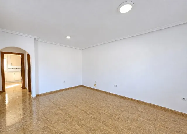 DÚPLEX EN VENTA EN LA PALMA CON 3 DORMITORIOS, 2 BAÑOS, PATI - foto 4