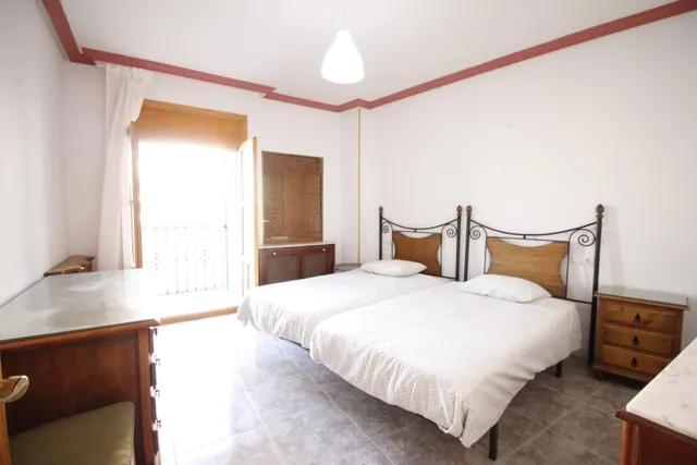 EXCELENTE CASA EN EL CENTRO DE BAZA!!!! — 17