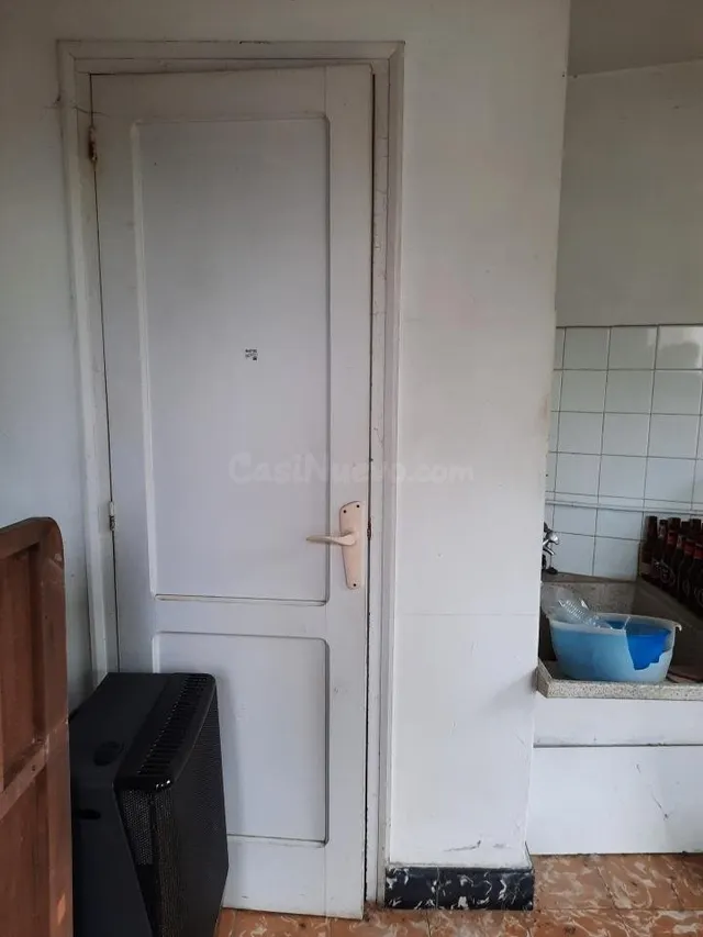 CASA CON FINCA EN ZONA URBANA PARA REFORMAR EN SANTA CECILIA - foto 5
