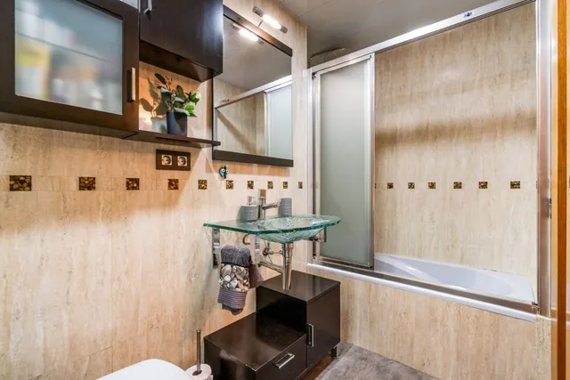 Dúplex  con 3 dormitorios mas buhardilla, 2 baños, balcón, vistas panoramicas. — 28