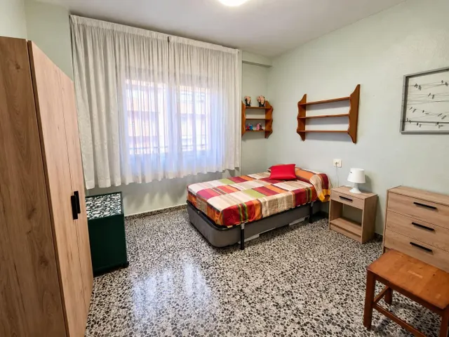 Vivienda con cuatro dormitorios en muy buen estado — 8