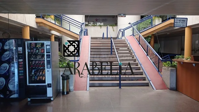 2 locales / oficinas en centro de Negocios Azahares - foto 2