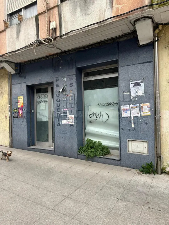 Local comercial 200m² en primera linea Torrelavega - foto 5