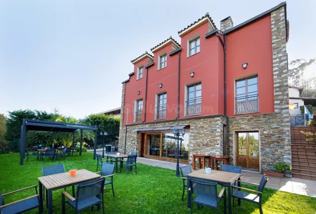 ¡Gran oportunidad en Somado! Hotel equipado con 10 habitaciones en suite y ascensor ¡Contáctanos! — 10