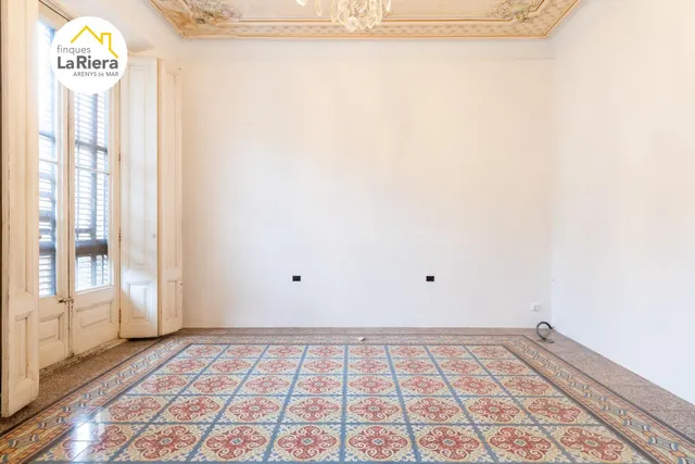 EDIFICIO EN VENTA EN LA RIERA DE ARENYS DE MAR! - foto 3