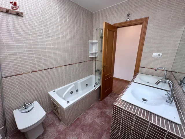 Piso de 50m2 con 2 dormitorios en alquiler en pleno centro urbano de Alpedrete — 16
