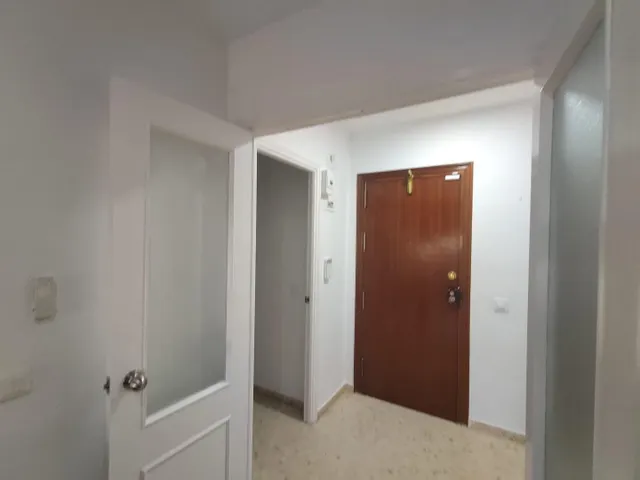 Piso en zona Valdelagrana — 24