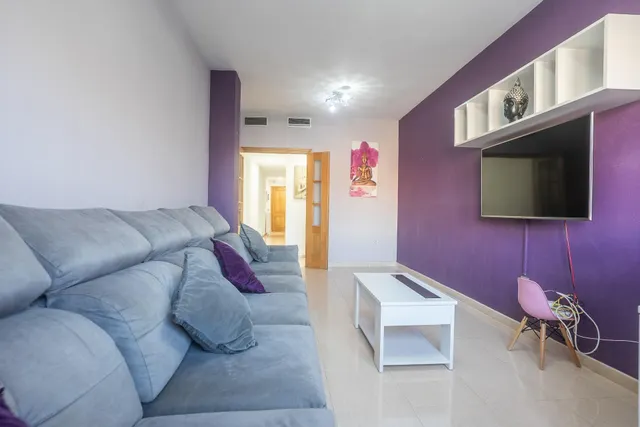 Barrio araceli - almeria: 2 habitaciones + baño + aseo + patio + lavadero + ascensor — 23