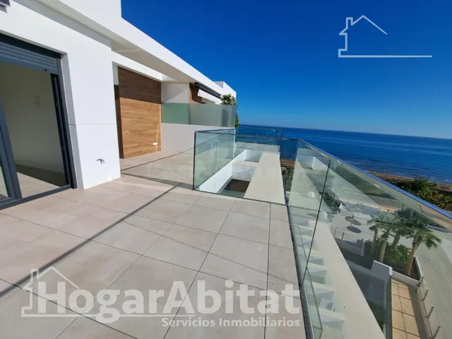 IMPRESIONANTE ÁTICO TOTALMENTE NUEVO A ESTRENAR CON PISCINA, - foto 2