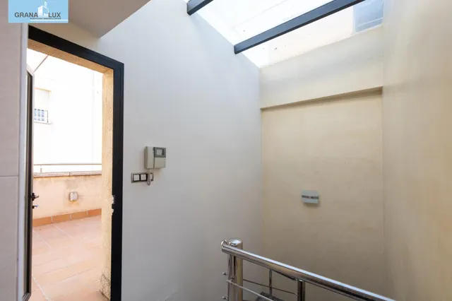 Casa exclusiva junto a Acera del Darro. Pleno centro de Granada. Seminueva y con ascensor propio — 39